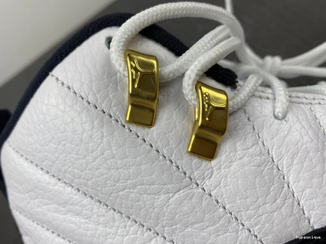 HYPE (2013) Taxi 130690-125 12 Retro Jordan 0823